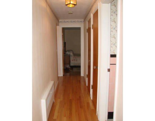 54 Gates Road Shrewsbury, MA 01545 - Photo 4 of 13 Gallery Image 4