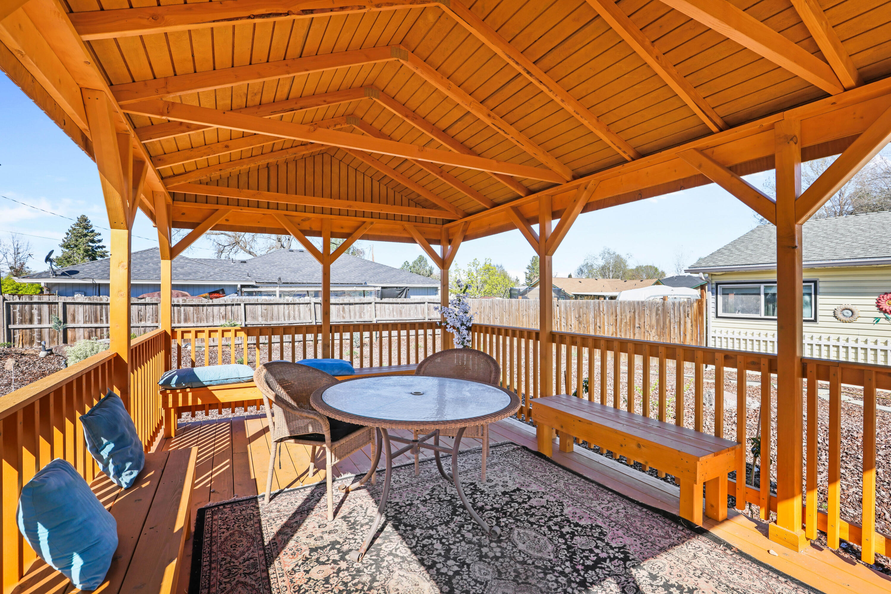2987 Delta Waters Road Medford, OR 97504 - Photo 14 of 27 EP1A0041
