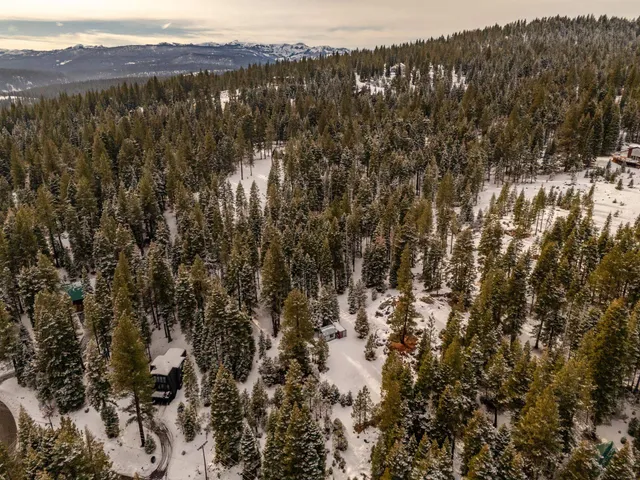 $299,000 | 11392 Lockwood Drive, Truckee, CA 96161