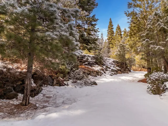 $299,000 | 11392 Lockwood Drive, Truckee, CA 96161