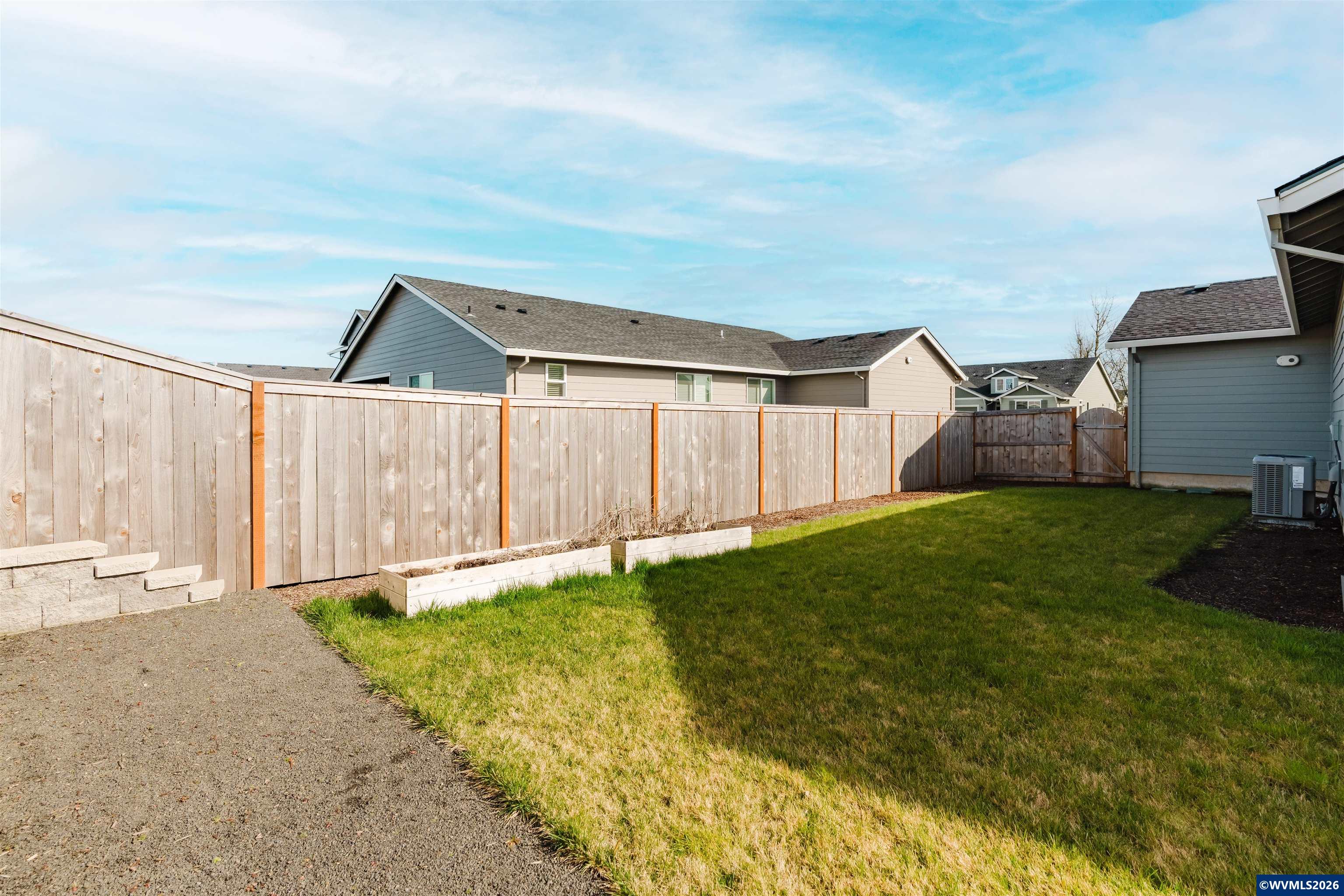 210 Walnut Street Mount Angel, OR 97362 - Photo 43 of 46