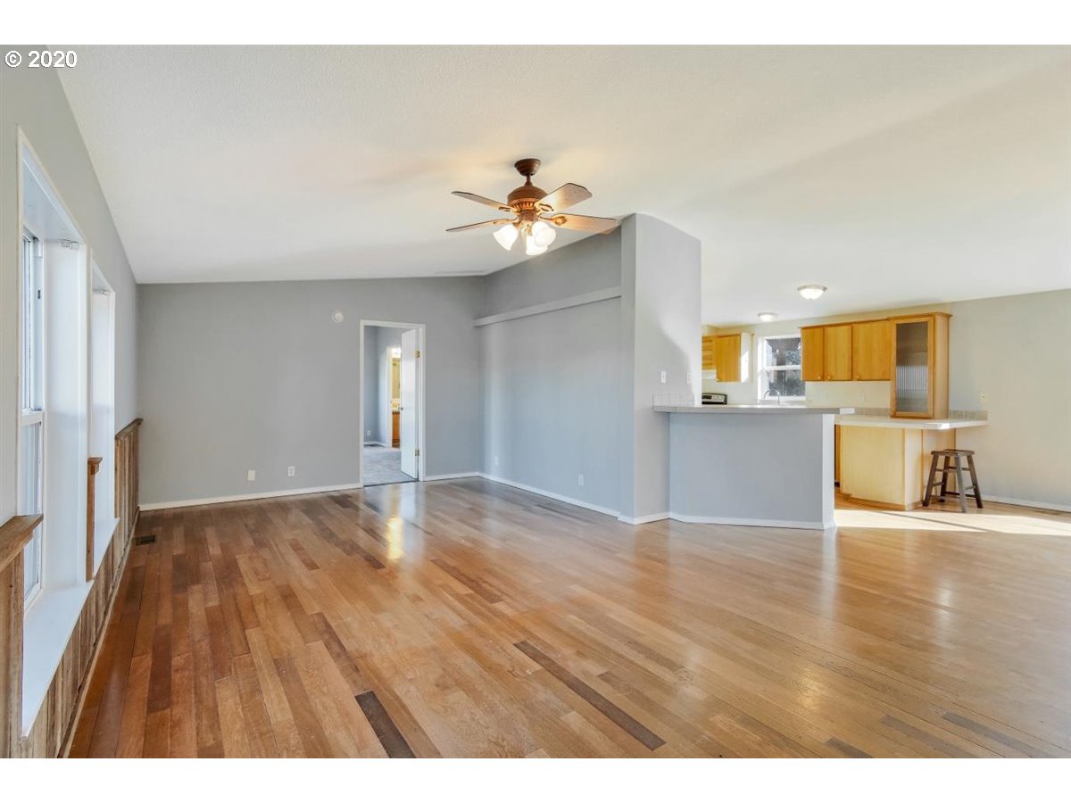 37476 Southeast Trubel Road Sandy, OR 97055 - Photo 18 of 32