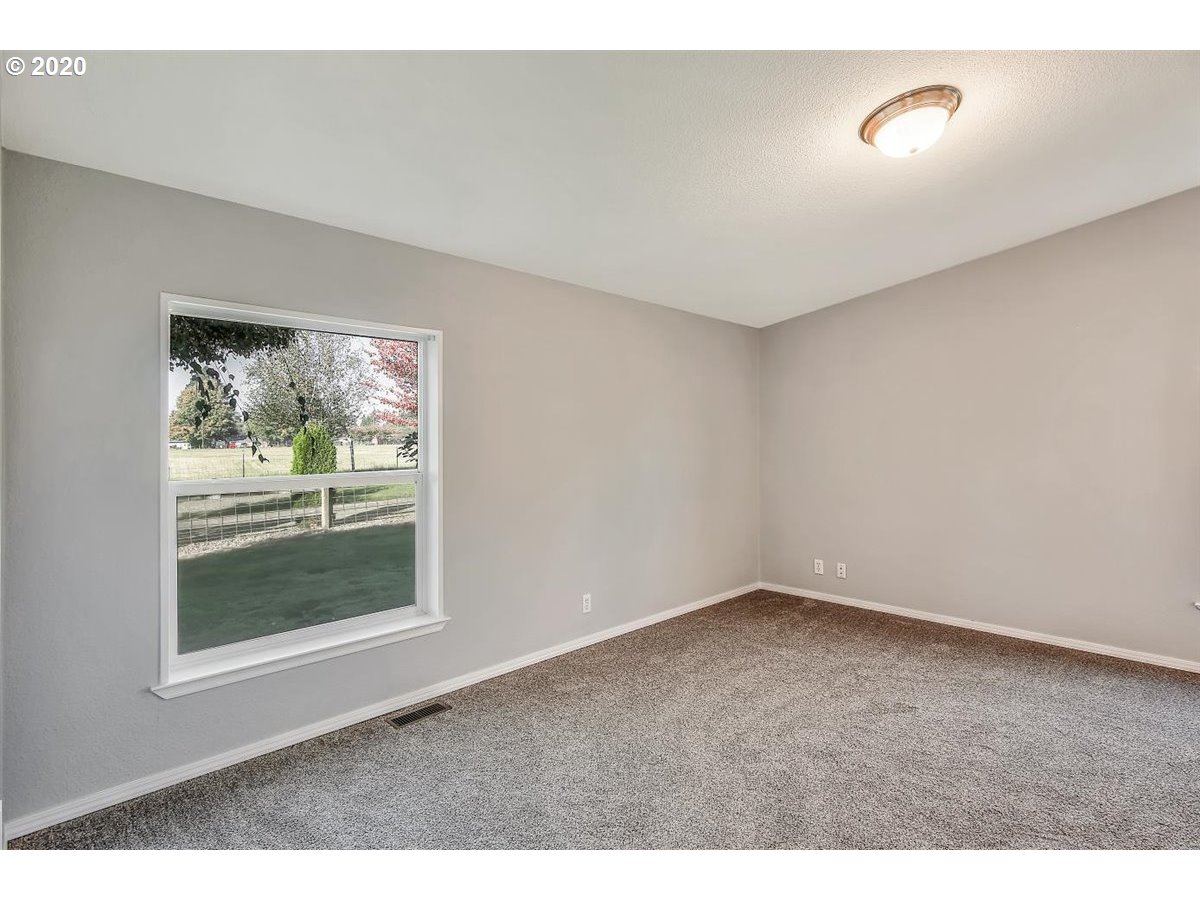 37476 Southeast Trubel Road Sandy, OR 97055 - Photo 26 of 32