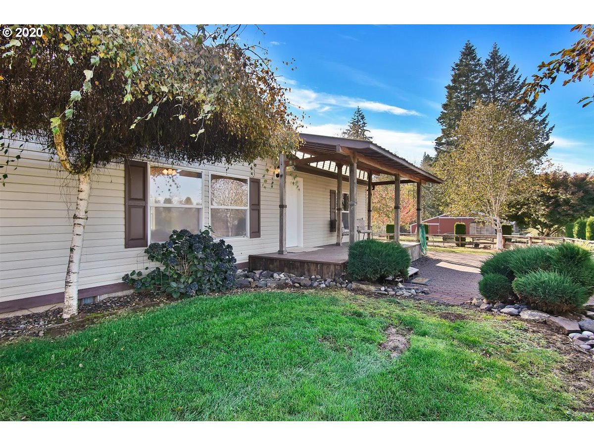 37476 Southeast Trubel Road Sandy, OR 97055 - Photo 4 of 32