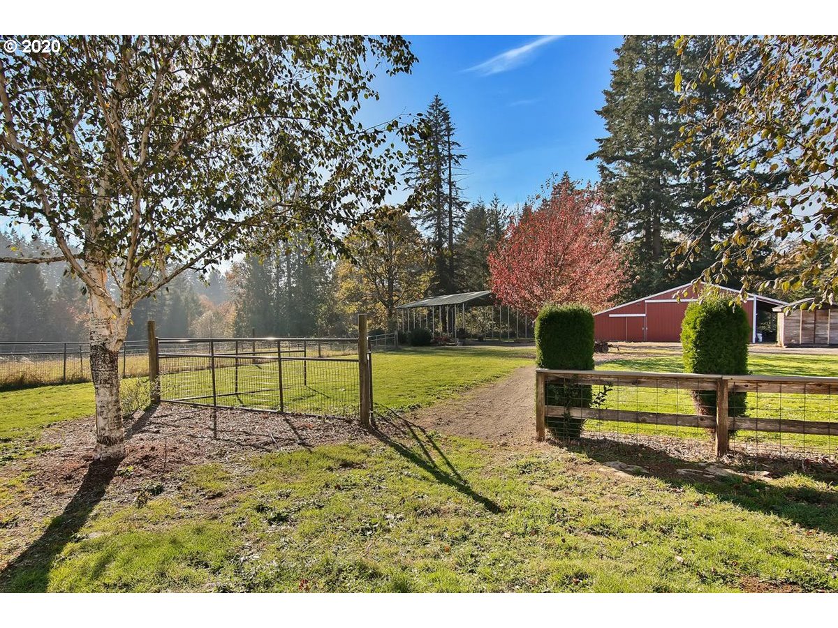 37476 Southeast Trubel Road Sandy, OR 97055 - Photo 9 of 32