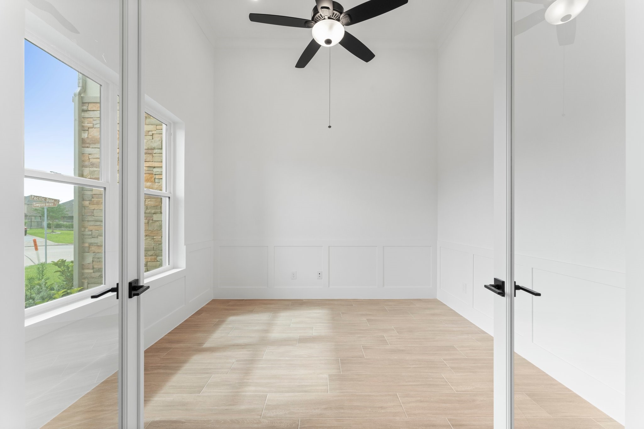24807 Pacific Dunes Lane Spring, TX 77389 - Photo 4 of 50 a view of empty room with ceiling fan