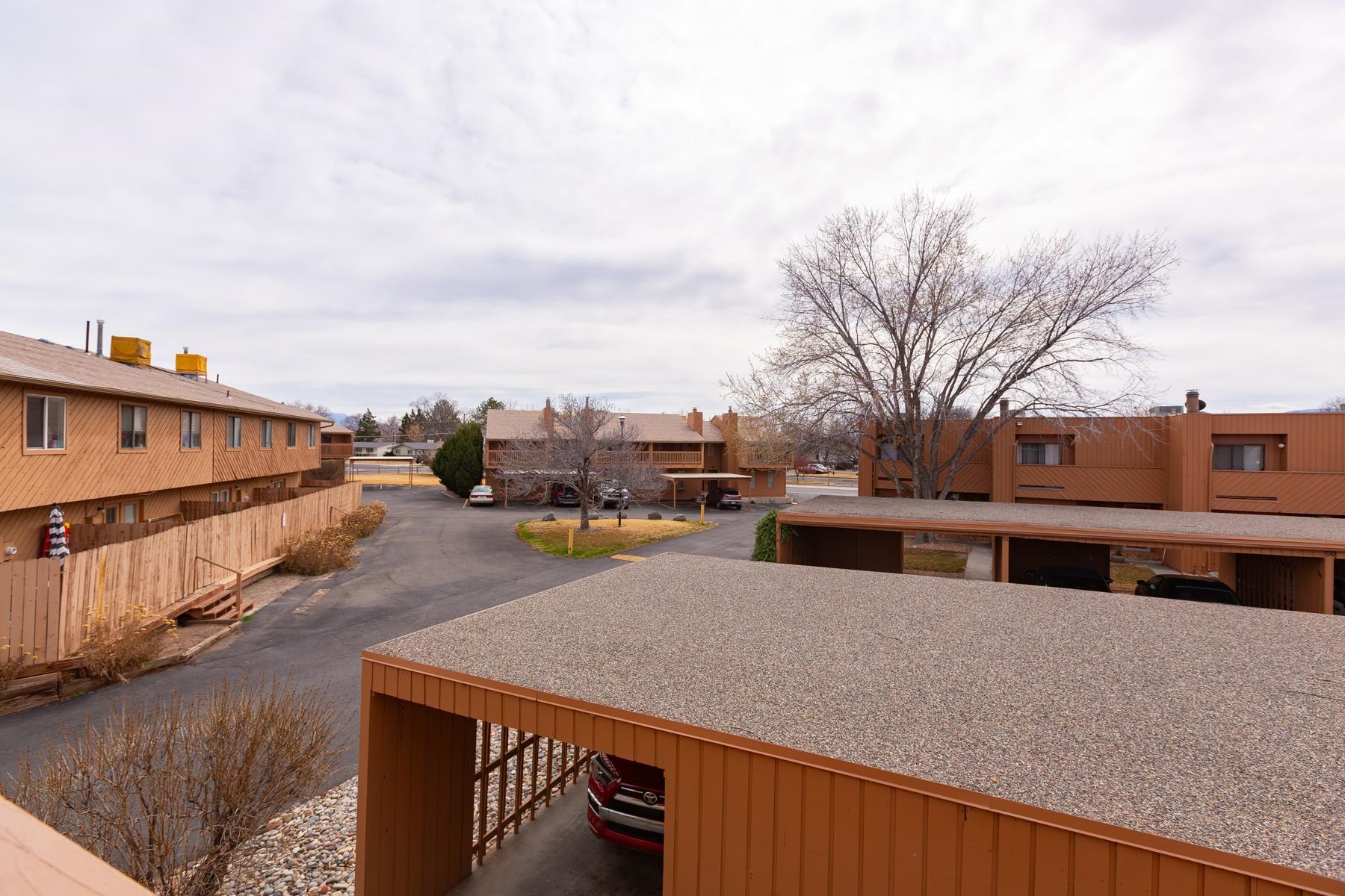 575-28 28 1/2 Road, Unit 44 Grand Junction, CO 81501 - Photo 30 of 39 a view of multiple house with wooden fence
