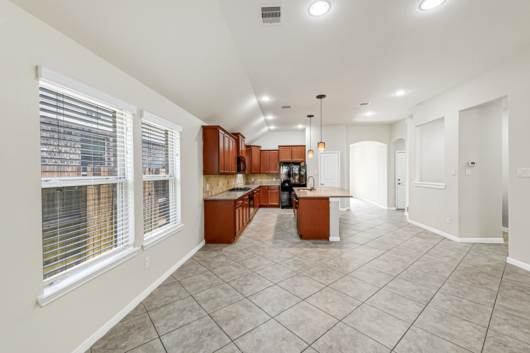 4834 Oak Rambling Drive Katy, TX 77494 - Photo 15 of 35