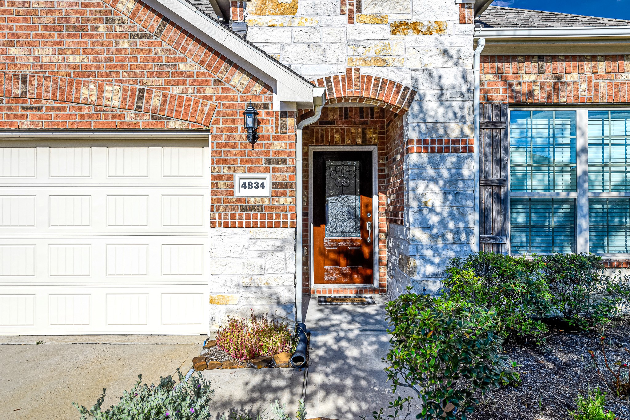 4834 Oak Rambling Drive Katy, TX 77494 - Photo 4 of 35