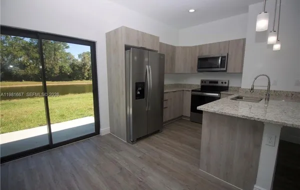 $2,200 | 8004 Spice Court, LaBelle, FL 33935