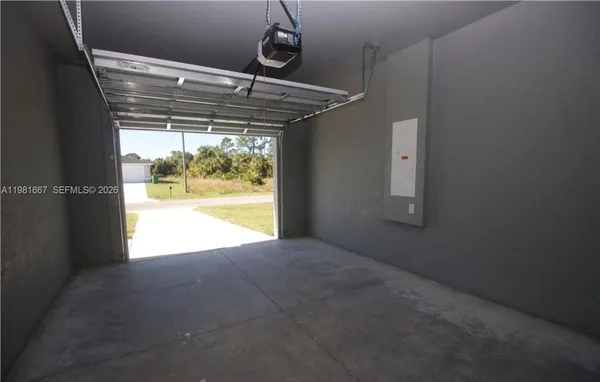 $2,200 | 8004 Spice Court, LaBelle, FL 33935