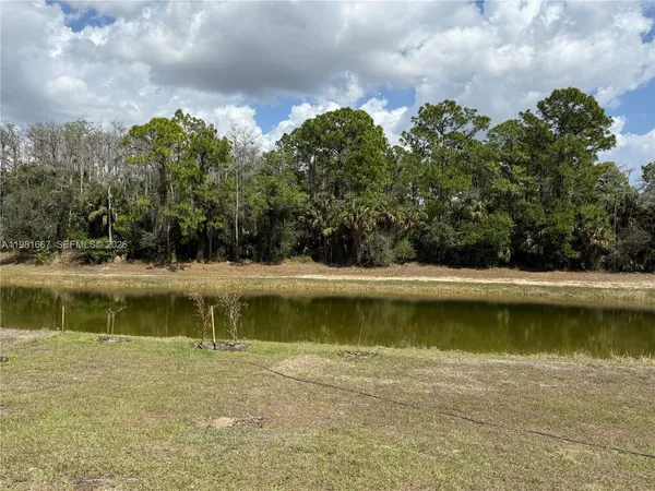 $2,200 | 8004 Spice Court, LaBelle, FL 33935