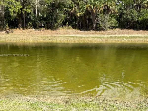 $2,200 | 8004 Spice Court, LaBelle, FL 33935