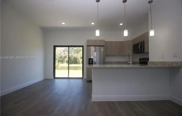 $2,200 | 8004 Spice Court, LaBelle, FL 33935