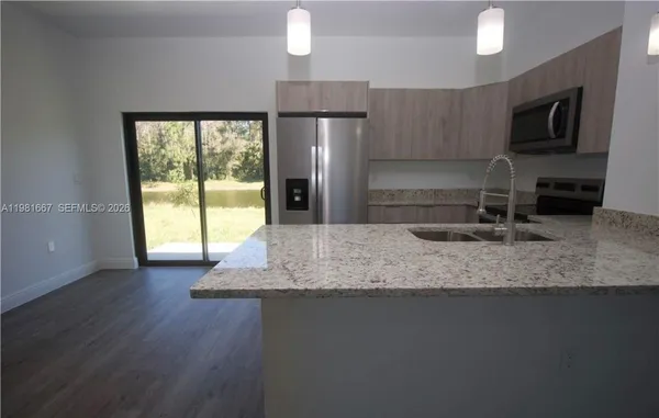 $2,200 | 8004 Spice Court, LaBelle, FL 33935