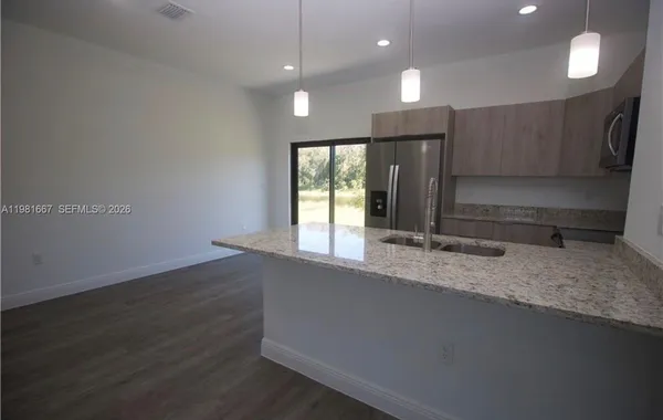 $2,200 | 8004 Spice Court, LaBelle, FL 33935