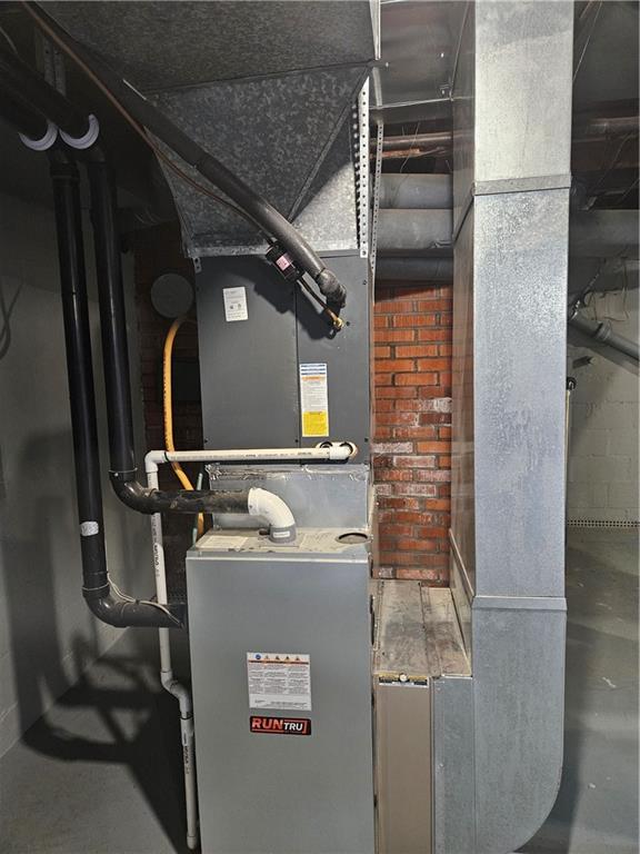 485 Harvey Road Foxburg, PA 16036 - Photo 24 of 25 a bathroom with a sink and a mirror