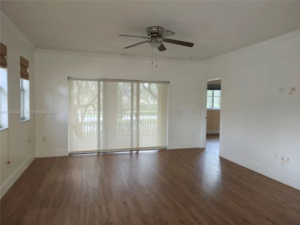 $2,600 | 2409 Centergate Drive, Unit 201, Miramar, FL 33025