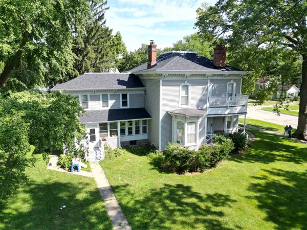 $390,000 | 400 North 4th Street, Oregon, IL 61061