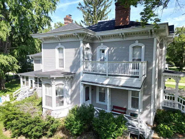 $390,000 | 400 North 4th Street, Oregon, IL 61061