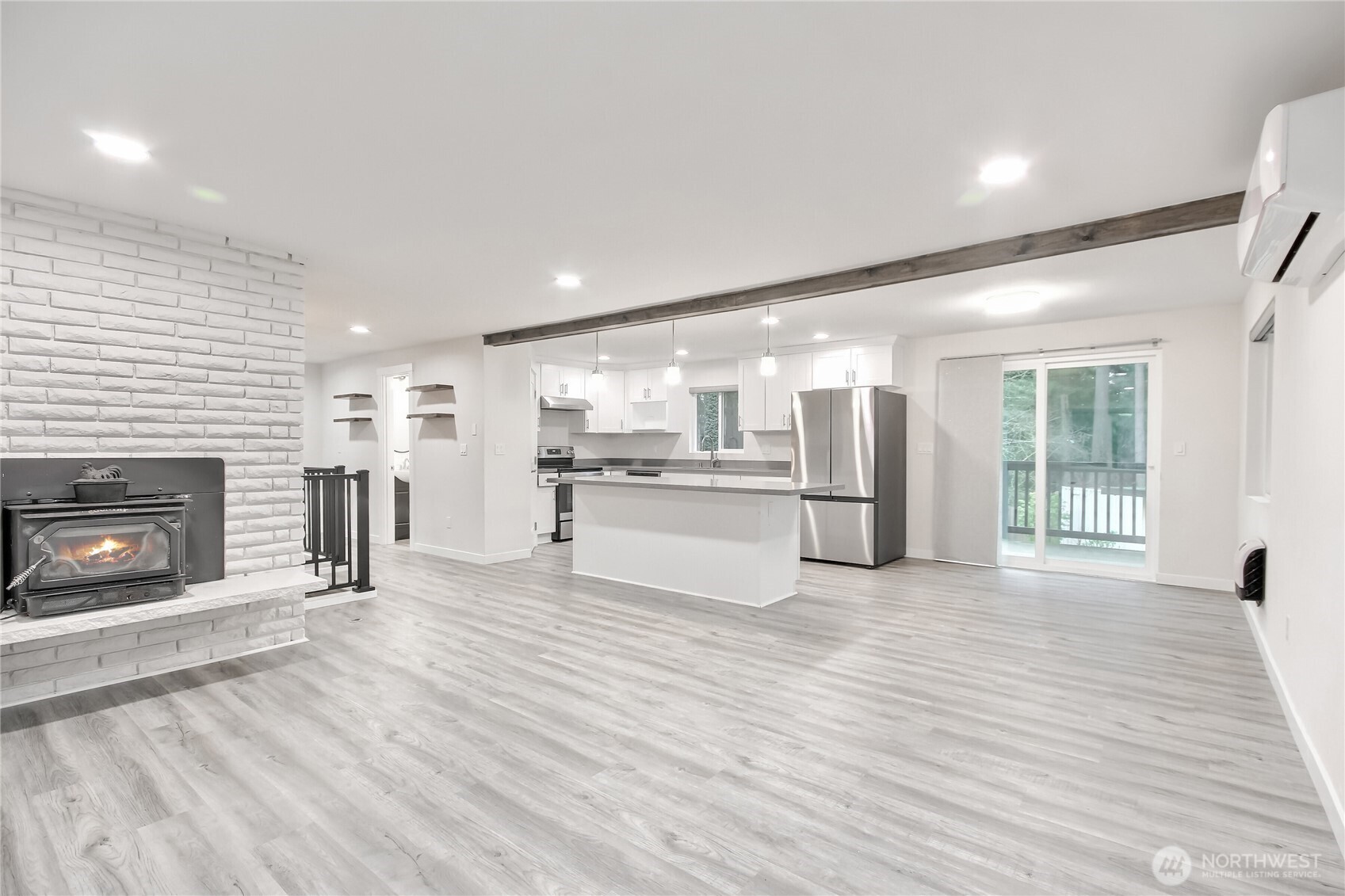 17805 Southeast 144th Street Renton, WA 98059 - Photo 5 of 29