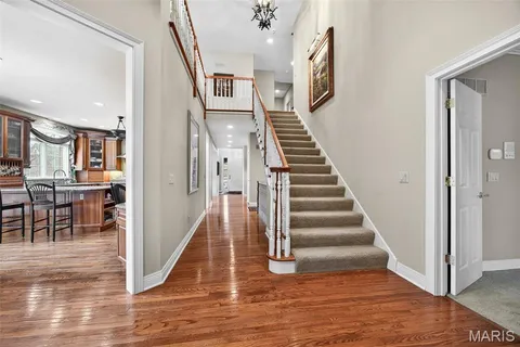 $1,100,000 | 6 Upper Conway Lane, Chesterfield, MO 63017