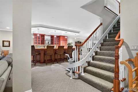 $1,100,000 | 6 Upper Conway Lane, Chesterfield, MO 63017