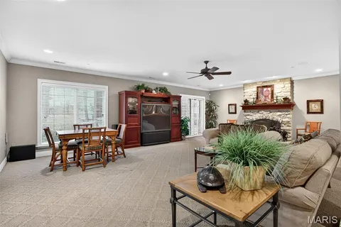 $1,100,000 | 6 Upper Conway Lane, Chesterfield, MO 63017