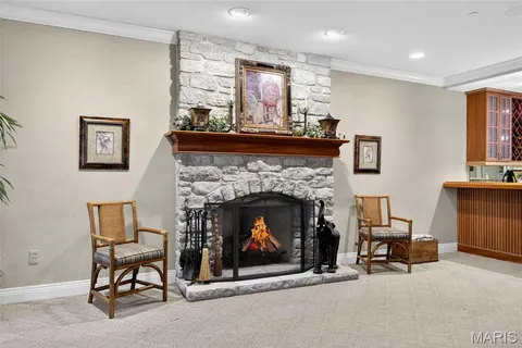 $1,100,000 | 6 Upper Conway Lane, Chesterfield, MO 63017