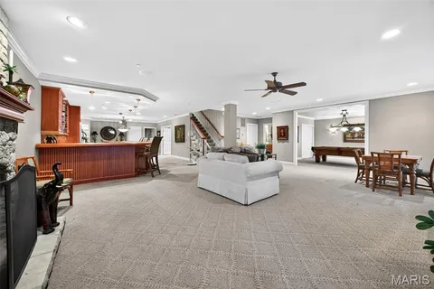 $1,100,000 | 6 Upper Conway Lane, Chesterfield, MO 63017