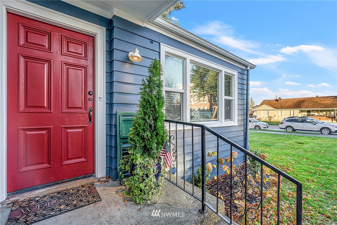 2018 Rucker Avenue Everett, WA 98201 - Photo 4 of 35 a view of a balcony with an outdoor space