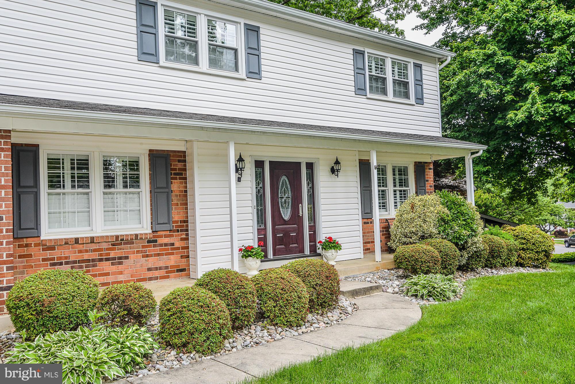 9201 Setter Place Springfield, VA 22153 - Photo 2 of 30 Exterior (Front)