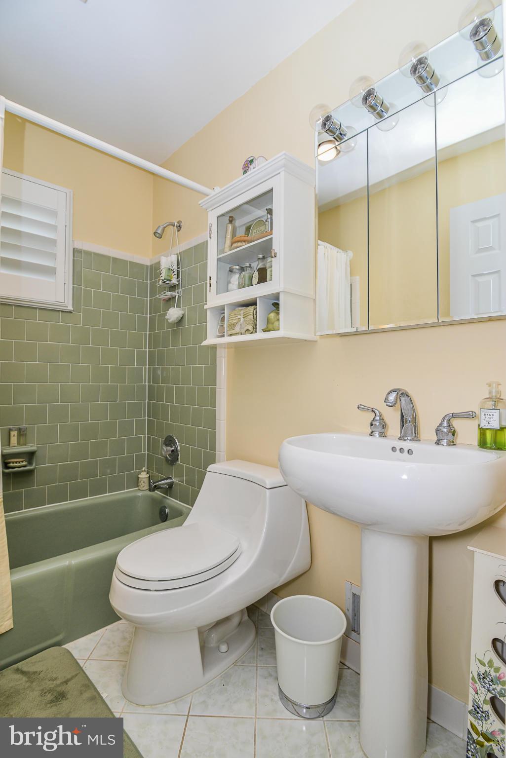 9201 Setter Place Springfield, VA 22153 - Photo 19 of 30 Bath