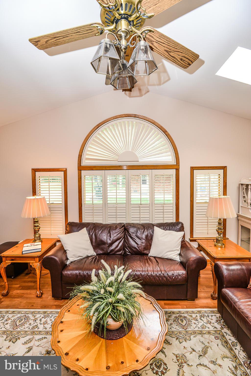 9201 Setter Place Springfield, VA 22153 - Photo 7 of 30 Family Room