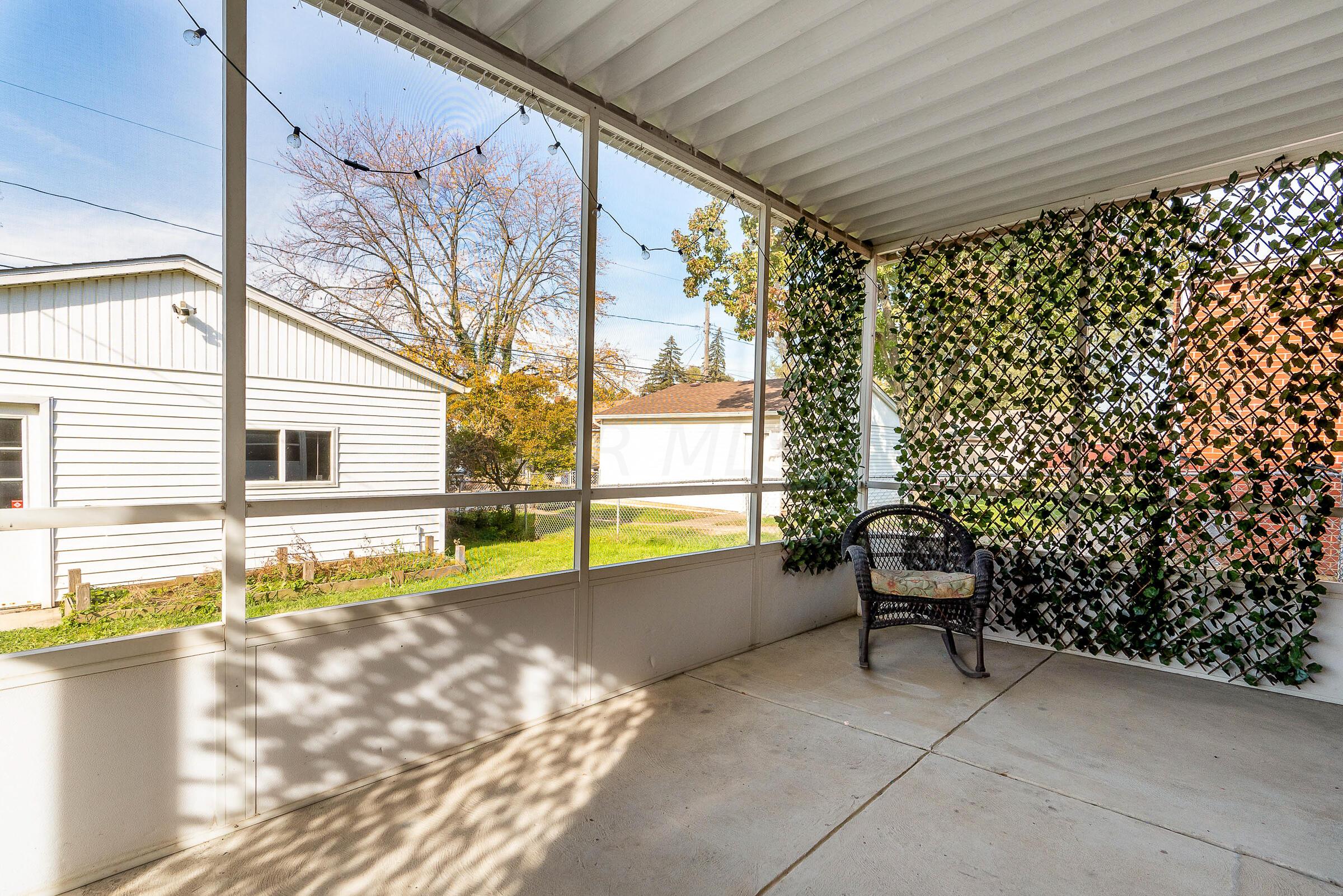 815 Copeland Road Columbus, OH 43212 - Photo 25 of 33 Screen Porch