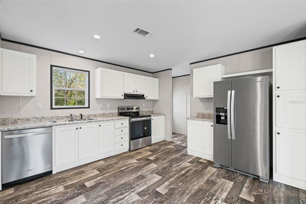 8426 Sweden Boulevard Punta Gorda, FL 33982 - Photo 9 of 23