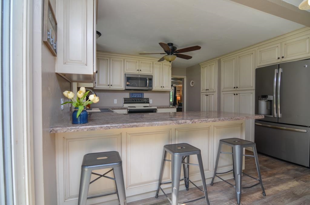 5251 Stiles Road Lena, WI 54139 - Photo 8 of 79 Gallery Image 8
