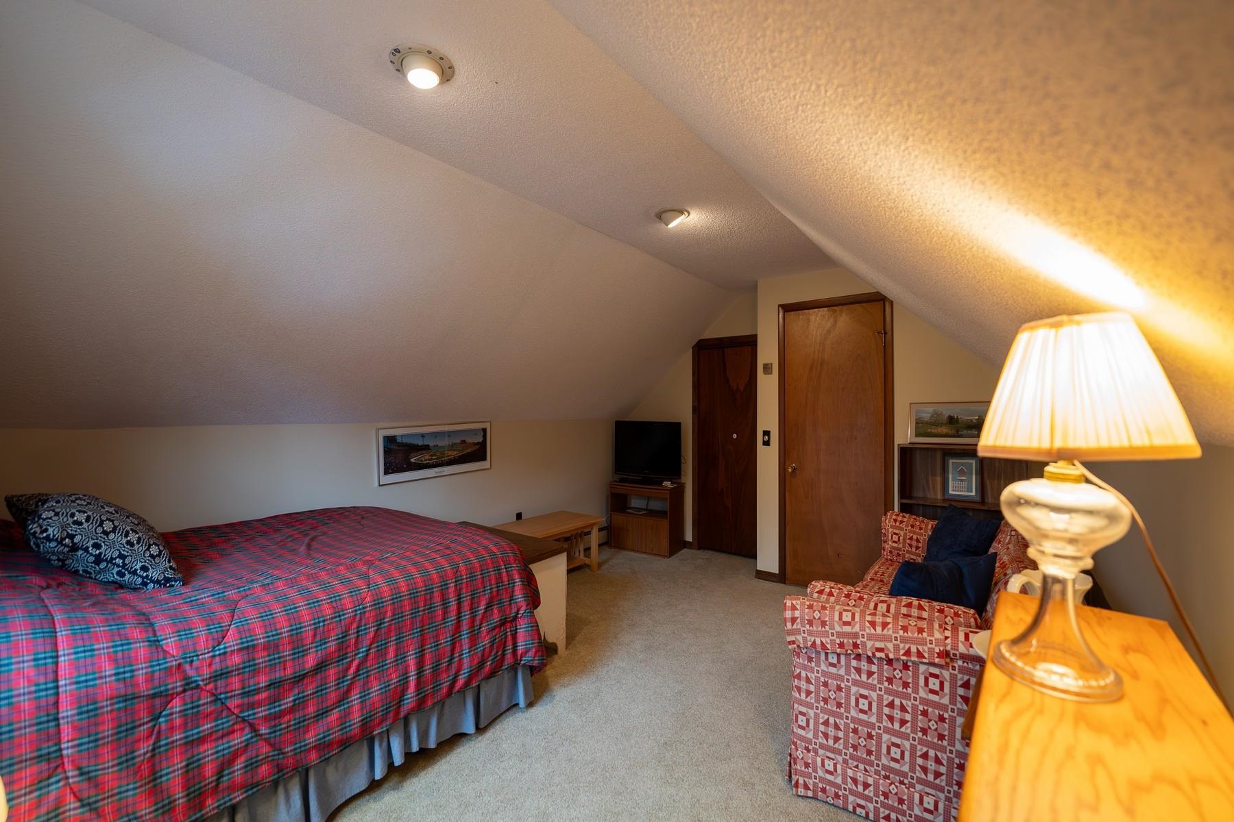 244 Brenda Road Clarendon, VT 05759 - Photo 23 of 30 Gallery Image 23