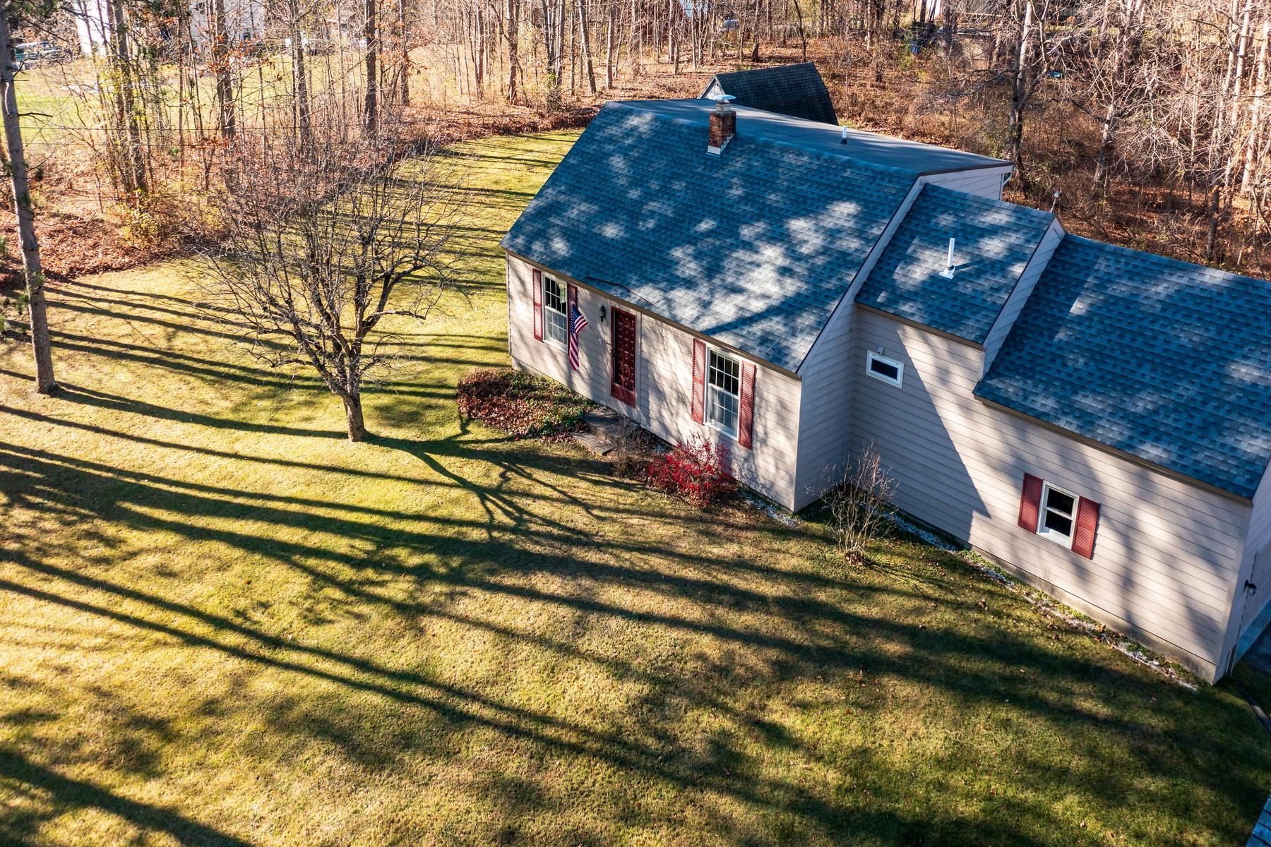 244 Brenda Road Clarendon, VT 05759 - Photo 8 of 30 Gallery Image 8