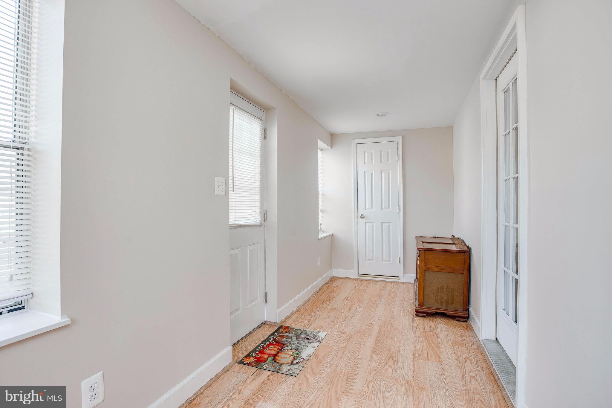 316 Homberg Avenue Baltimore, MD 21221 - Photo 6 of 27 Interior (General)