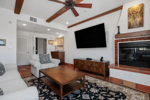 $750,000 | 7310 Estrella De Mar Road, Unit 18, Carlsbad, CA 92009