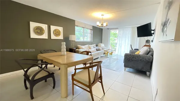 $1,800 | 1465 Northeast 123rd Street, Unit 201, North Miami, FL 33161