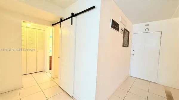 $1,800 | 1465 Northeast 123rd Street, Unit 201, North Miami, FL 33161
