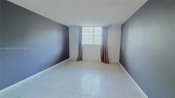 $1,800 | 1465 Northeast 123rd Street, Unit 201, North Miami, FL 33161