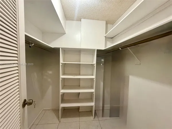 $1,800 | 1465 Northeast 123rd Street, Unit 201, North Miami, FL 33161
