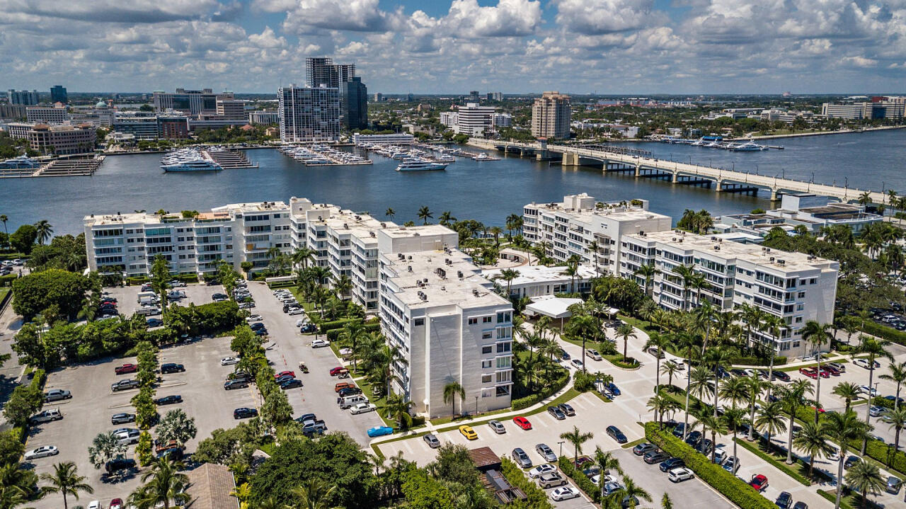 44 Cocoanut Row, Unit B124 Palm Beach, FL 33480 - Photo 25 of 28 25