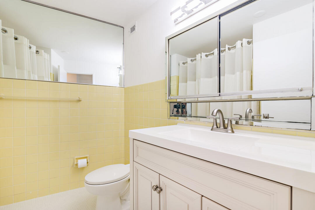 44 Cocoanut Row, Unit B124 Palm Beach, FL 33480 - Photo 9 of 28 9