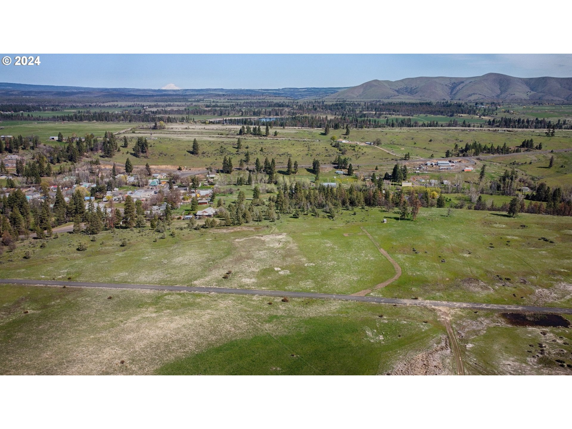 Undisclosed Address Wamic, OR 97063 - Photo 4 of 9