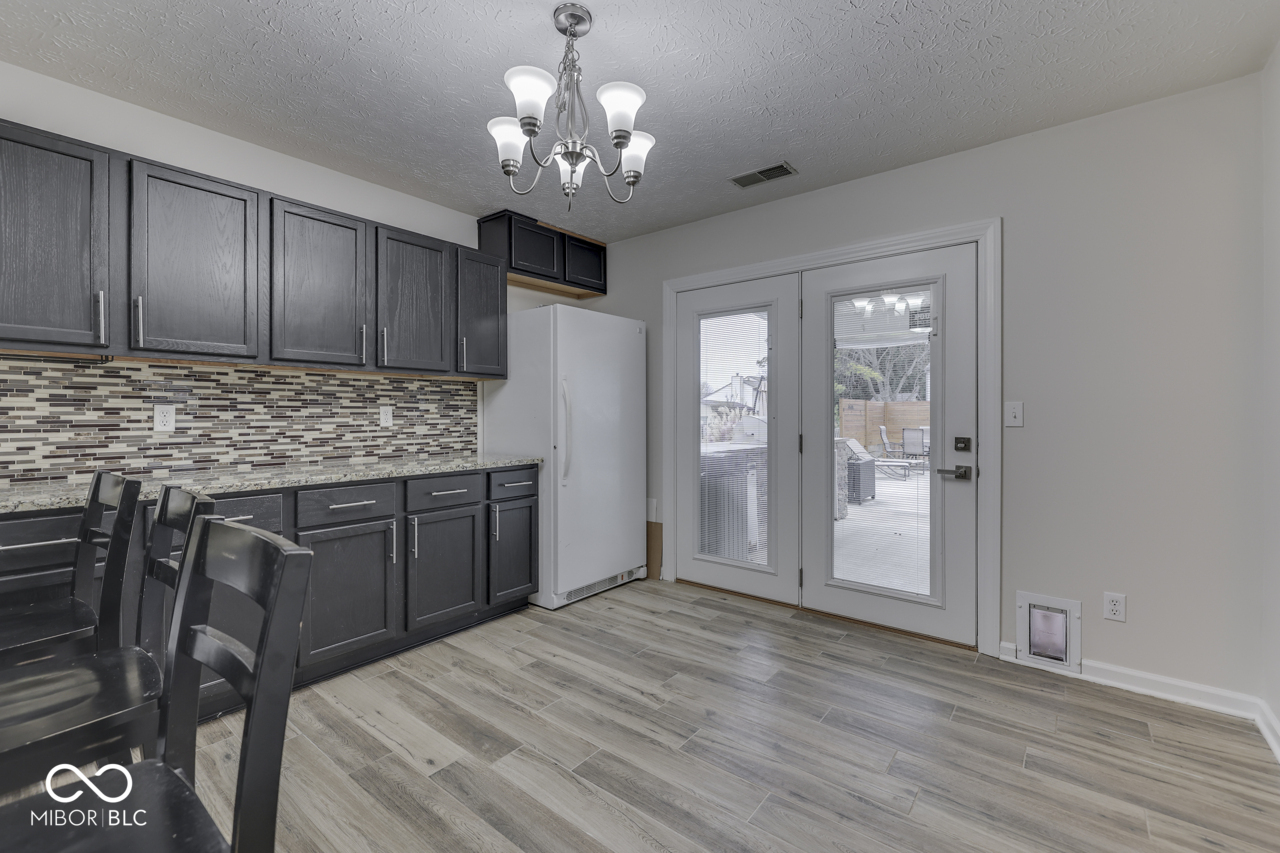 5810 Spring Oaks Way Indianapolis, IN 46237 - Photo 11 of 49