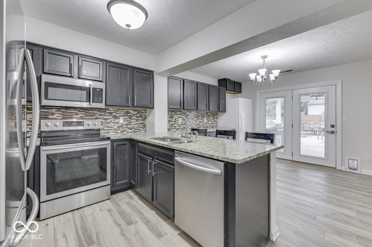 5810 Spring Oaks Way Indianapolis, IN 46237 - Photo 15 of 49